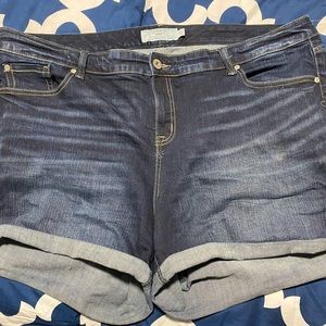 Torrid size 22 shorts